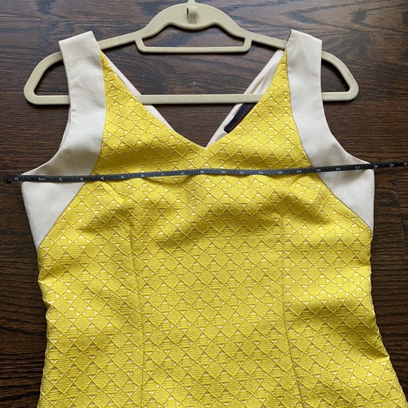 Yellow Sleeveless Dress - Large - Picture 5 of 8